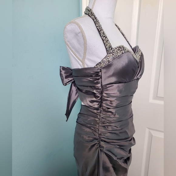 NWT Designer Grey Gown - Picture 8 of 9
